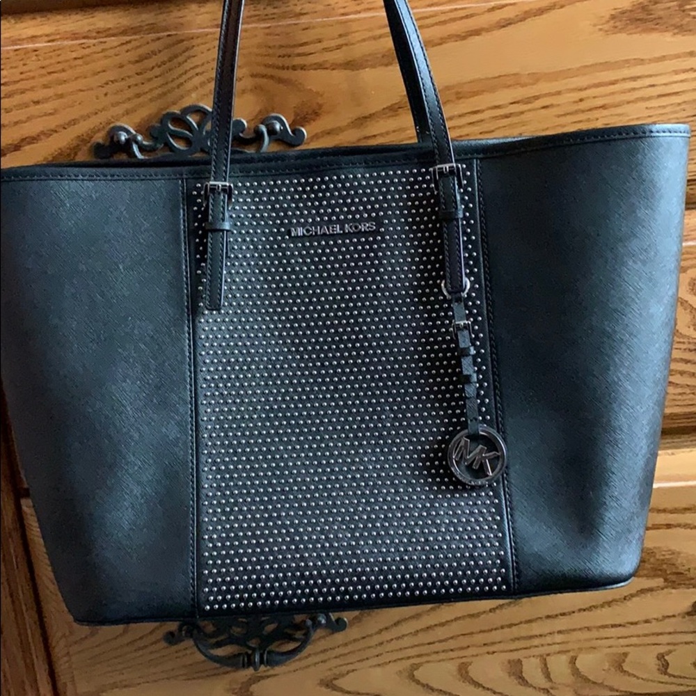 EUC Michael Kors large tote.